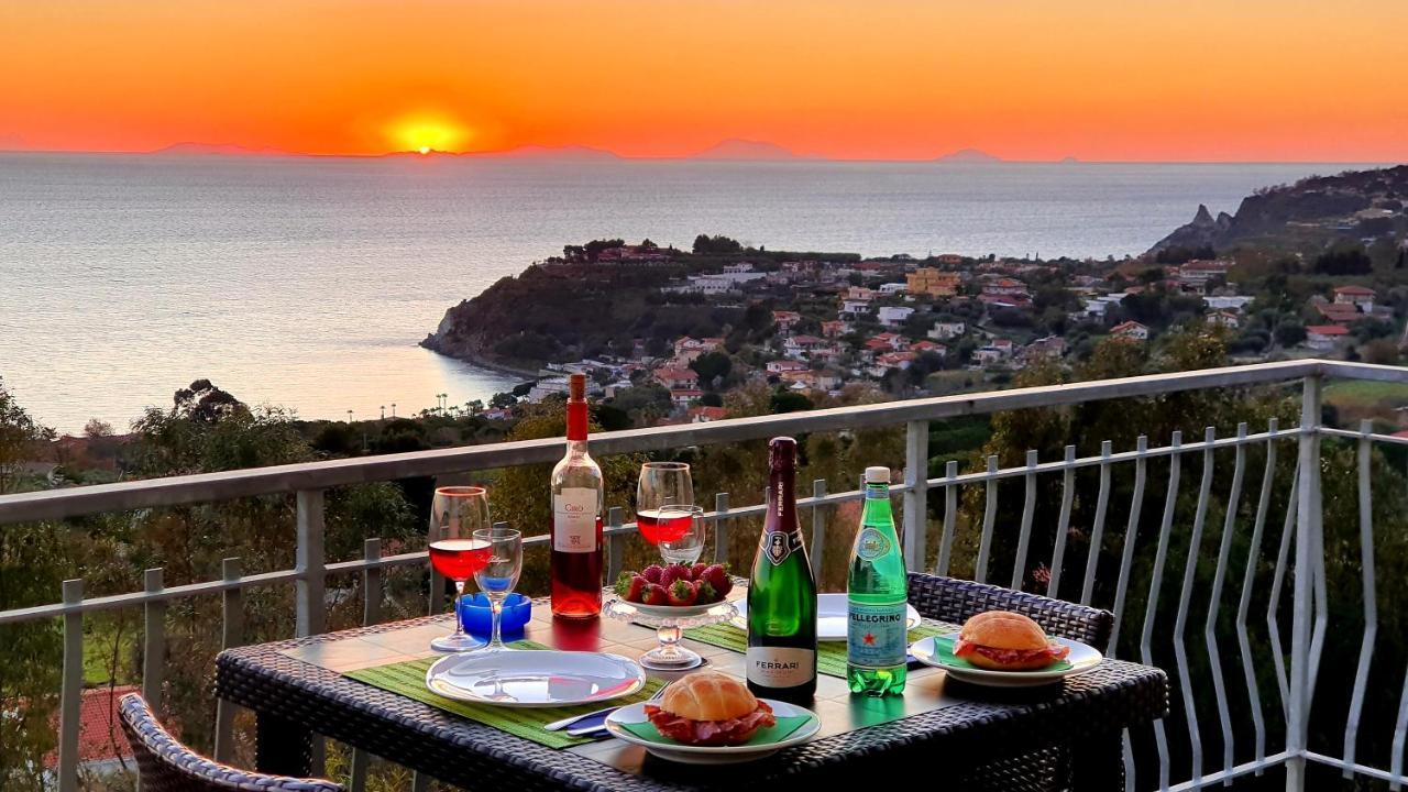 Naturamare Apartments - Piscina Idromassaggio Con Vista Mare Aperta Fino Alle Ore 22-00 Капо-Ватикано Екстер'єр фото