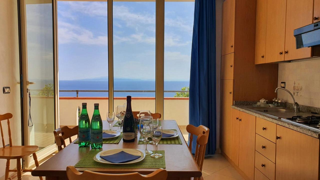 Naturamare Apartments - Piscina Idromassaggio Con Vista Mare Aperta Fino Alle Ore 22-00 Капо-Ватикано Екстер'єр фото
