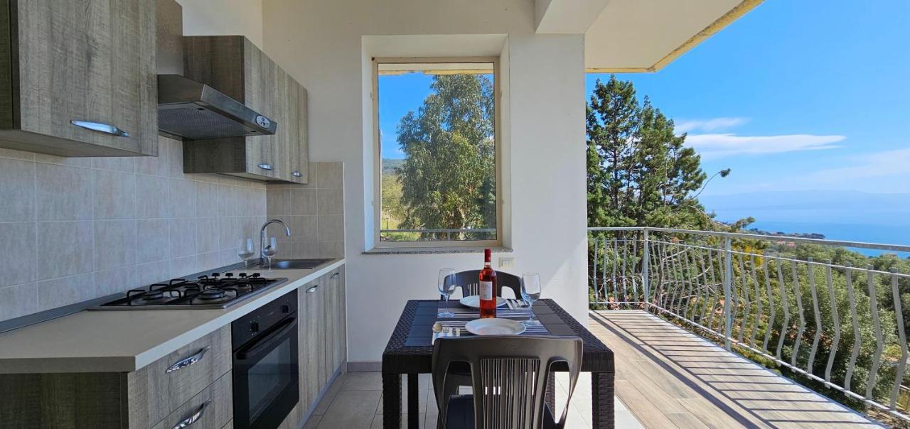 Naturamare Apartments - Piscina Idromassaggio Con Vista Mare Aperta Fino Alle Ore 22-00 Капо-Ватикано Екстер'єр фото