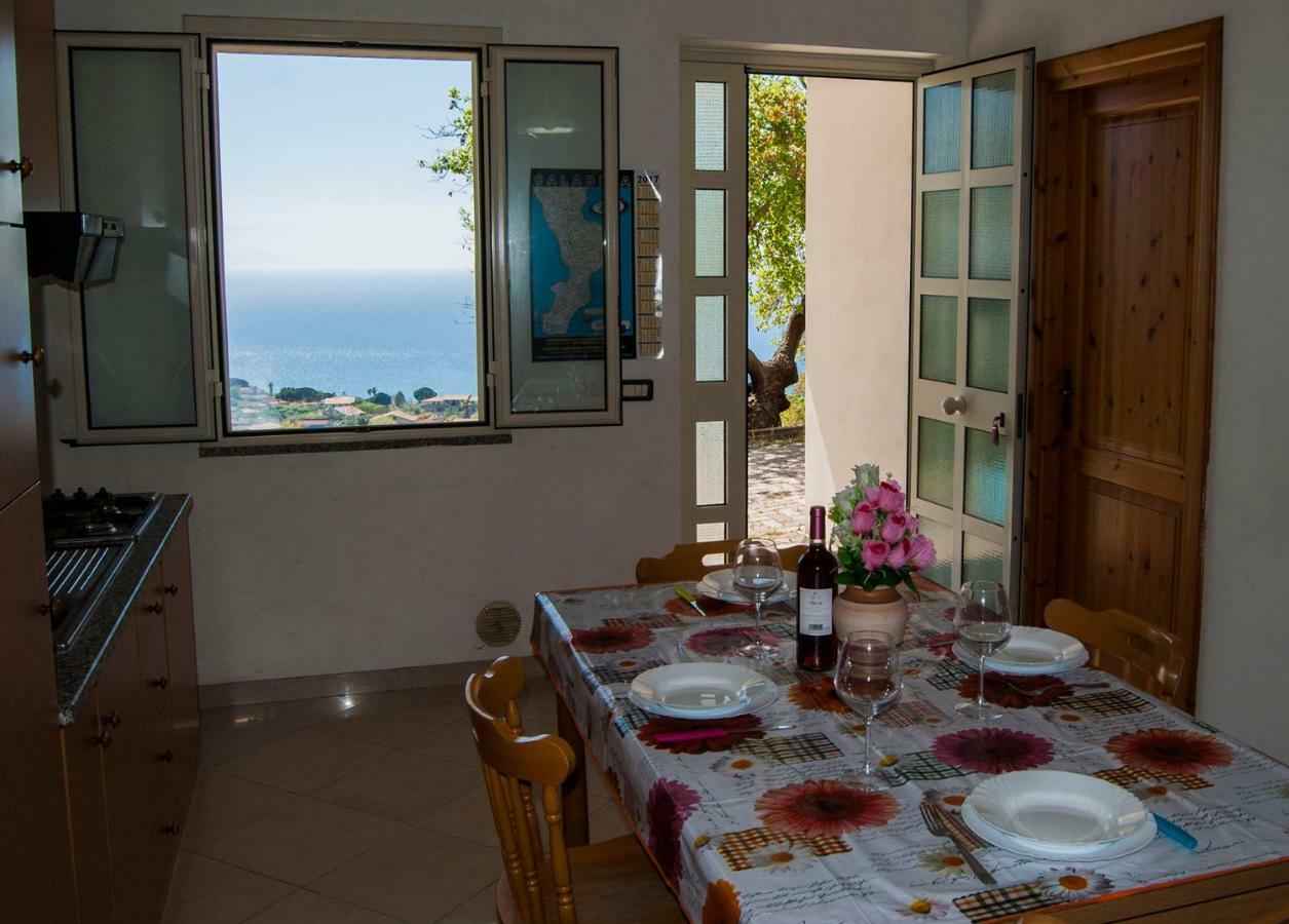 Naturamare Apartments - Piscina Idromassaggio Con Vista Mare Aperta Fino Alle Ore 22-00 Капо-Ватикано Екстер'єр фото